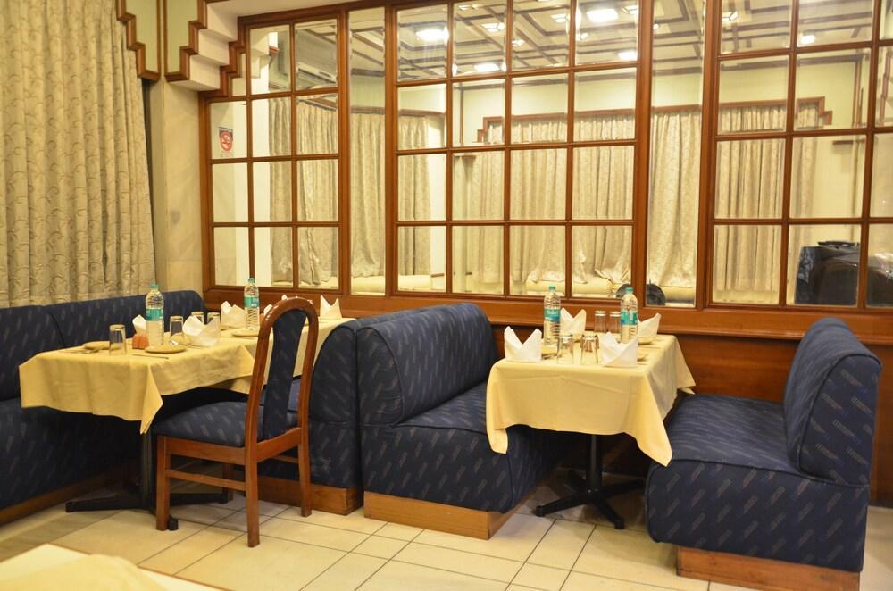 Garden Hotel Bombay Exterior foto