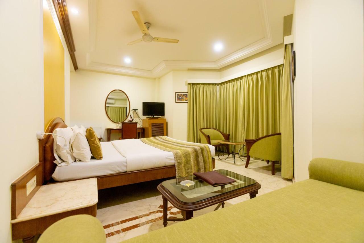 Garden Hotel Bombay Exterior foto